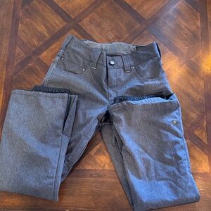 Ski snow pants Empyre technical. These pants are in great condition.